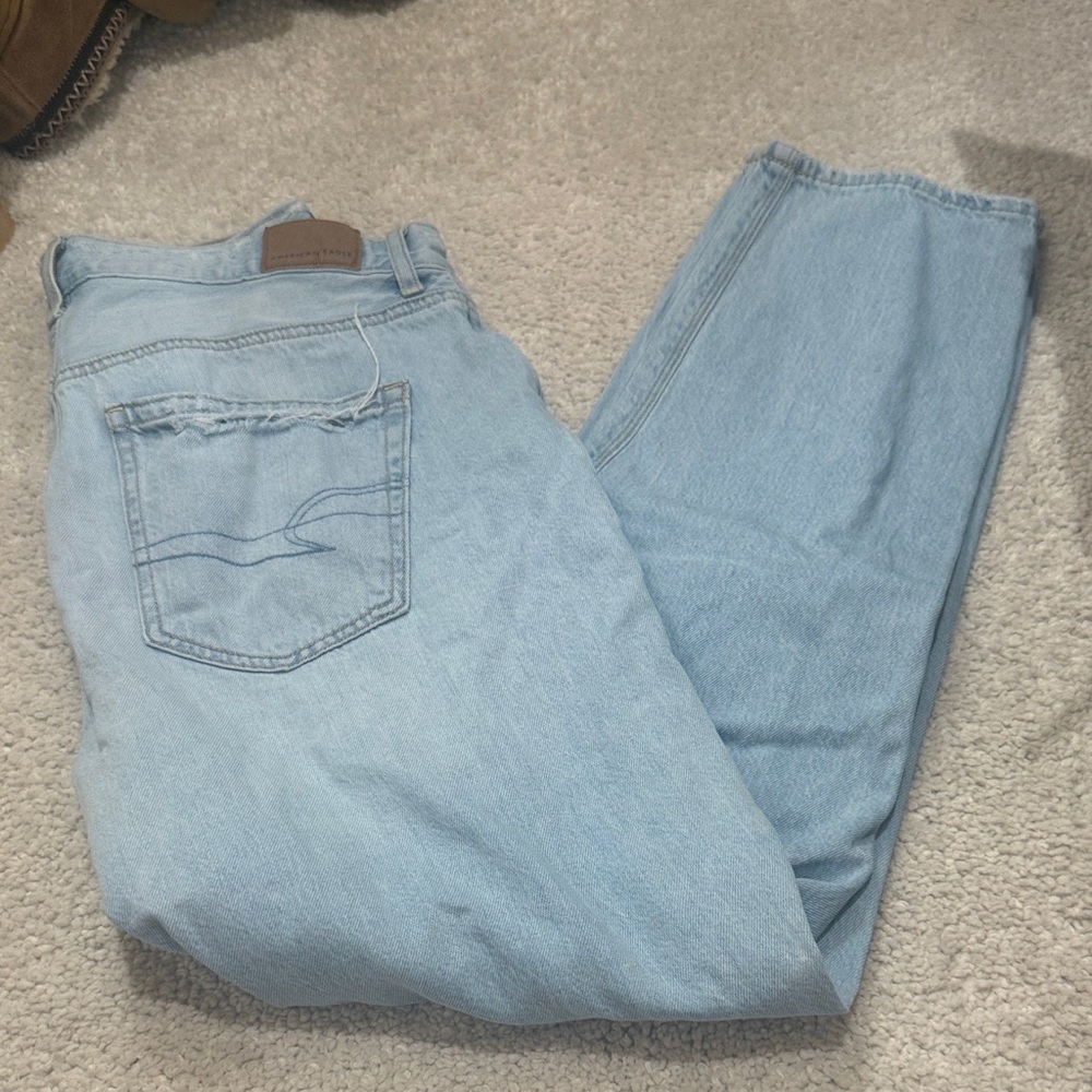 American Eagle Outfitters Light Blue Mom Straight Jeans